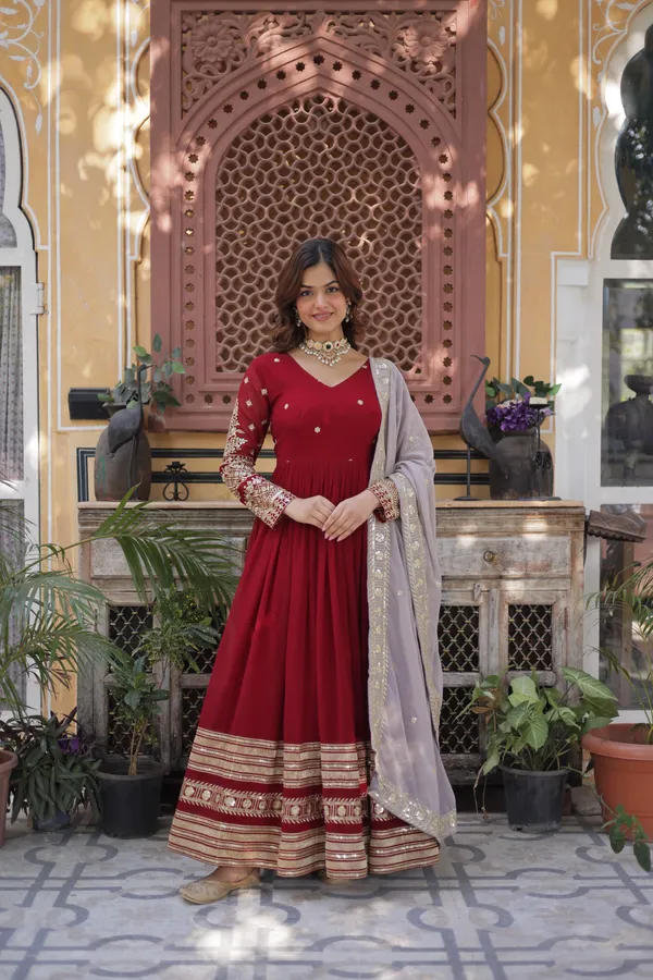 Red_Georgette_Embroidered_Anarkali_Suit-_Wedding_Wear_For_Women
