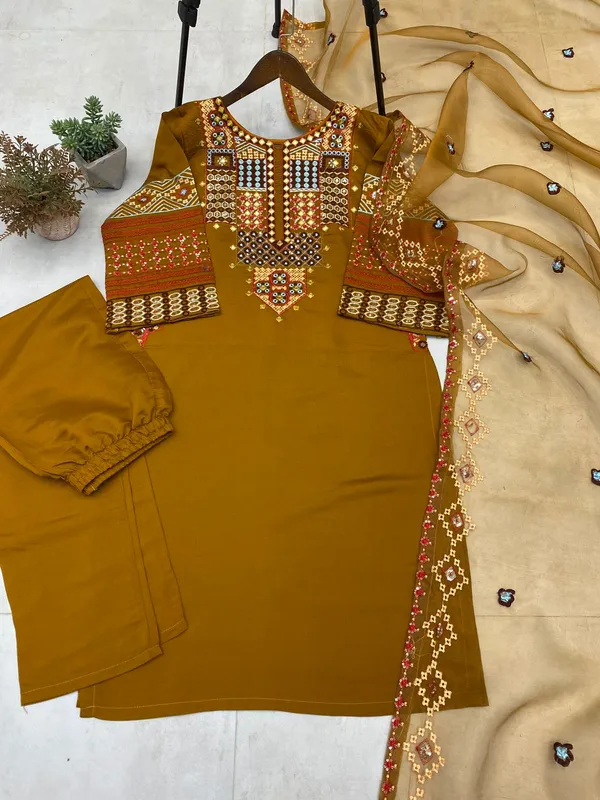 Roman_Silk_Sequence_Embroidered_Work_Kurta_Pant_With_Dupatta_For_Women