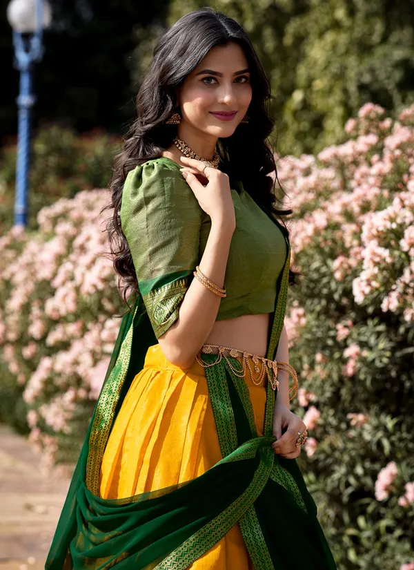 Yellow_Kanchipuram_Weaving_Traditional_Wear_Lehenga_Choli_For_Women