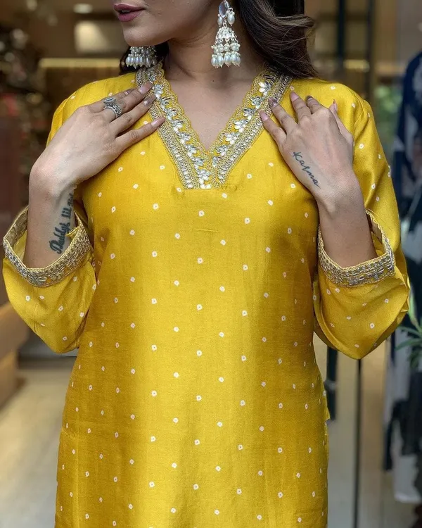 Beautiful_Banana_Silk_Embroidered_Straight_Kurti_Pant_With_Dupatta_For_Women
