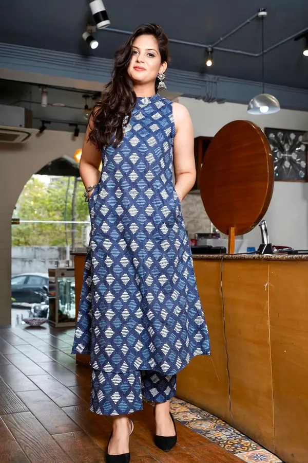 Blue_Comfy_Cotton_Printed_Kurta_&_Palazzo_Set_For_Women