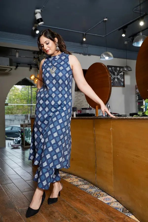 Blue_Comfy_Cotton_Printed_Kurta_&_Palazzo_Set_For_Women
