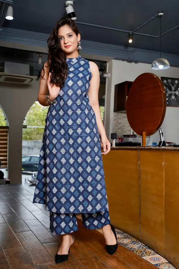Blue_Comfy_Cotton_Printed_Kurta_&_Palazzo_Set_For_Women