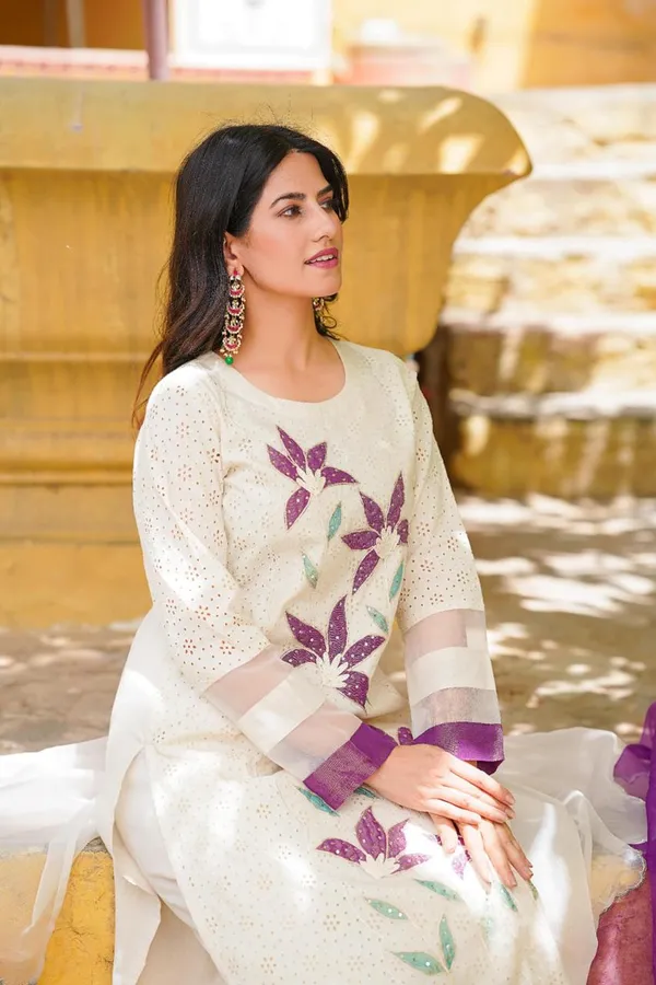 Cotton_Schiffli_A-Line_Kurta_Set_With_Lining_With_Pant_&_Organza_Dupatta_For_Women