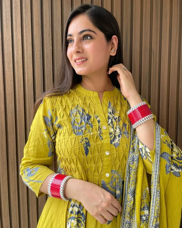Floral_Pantex_Block_Printed_Kurti_Pant_&_Dupatta_For_Women