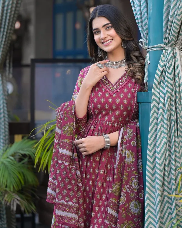 Cotton_Dabu_Printed_&_Embroidered_Kurta_Pant_&_Dupatta_Set_For_Women