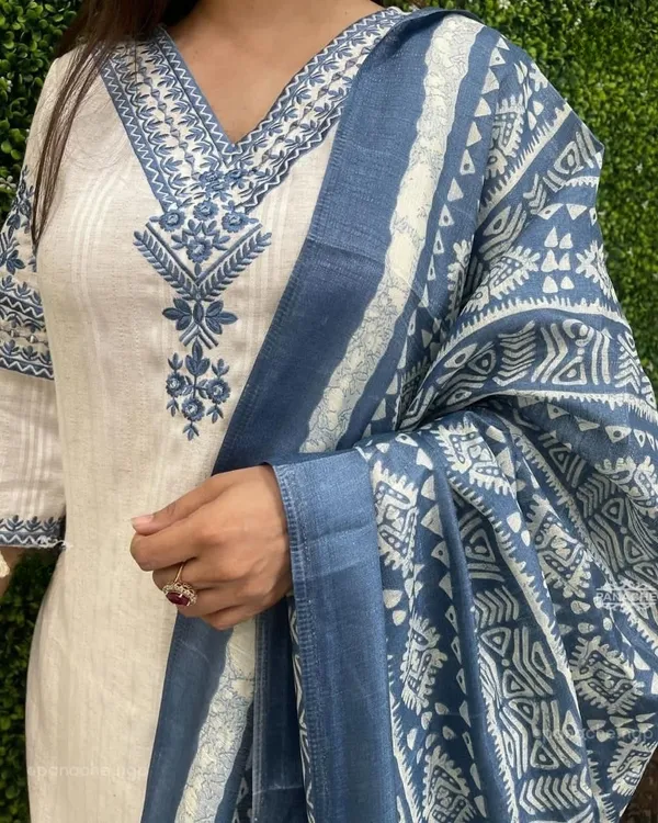 Cotton_Katha_Work_Straight_Kurta_Pant_&_Dupatta_For_Women