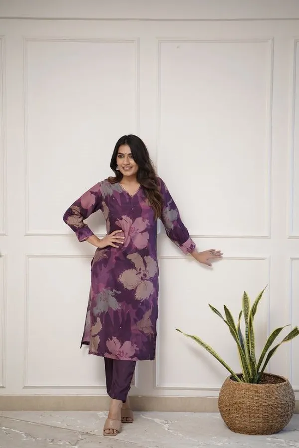 Floral_Cotton_Printed_Kurta_Pant_Set_For_Women
