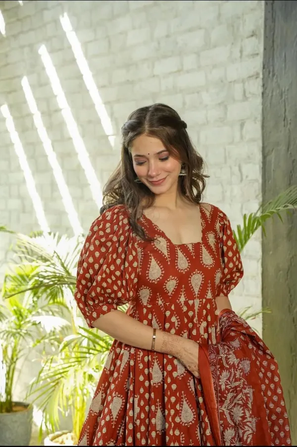 Orange_Printed_Puff_Sleeves_Anarkali_Suit_For_Women
