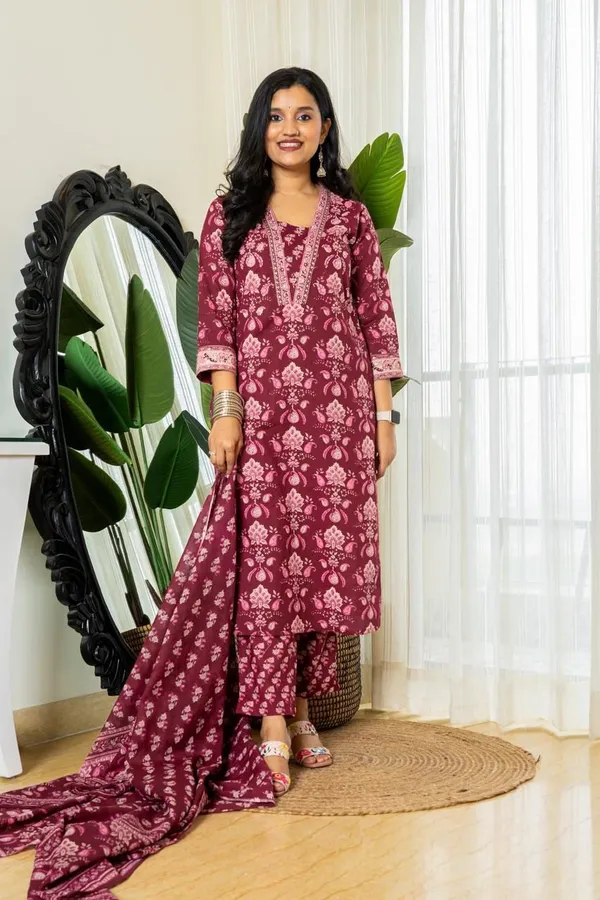 Red_Cotton_Block_Print_Kurta_Pant_With_Dupatta_For_Women