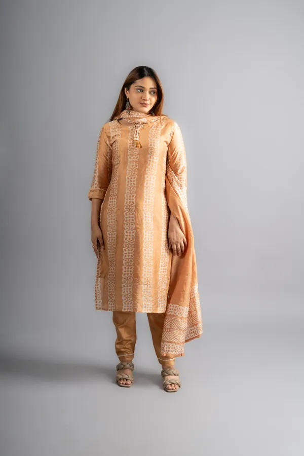 Cantaloupe_Chanderi_Silk_Printed_Kurta_Pants_With_Dupatta_(Set_Of_3)_For_Women