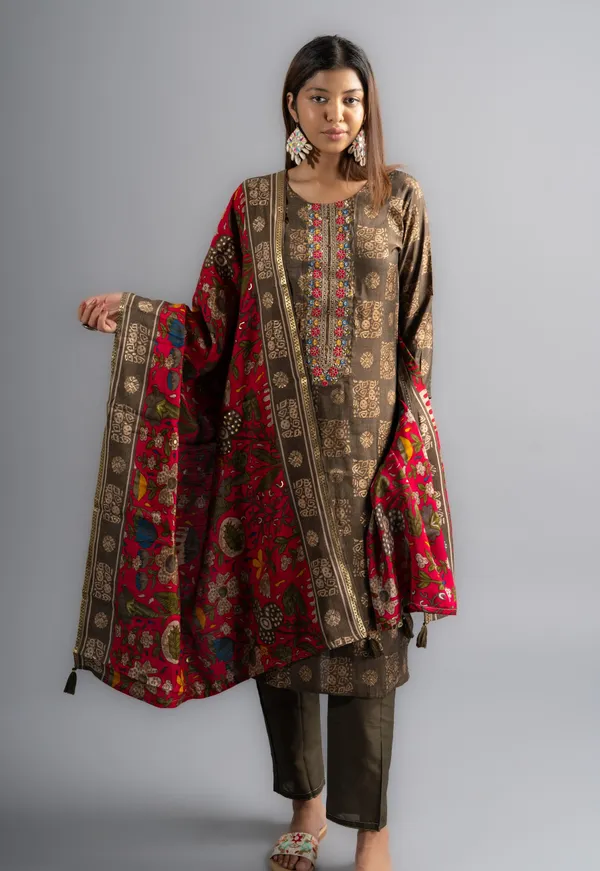 Henna_Silk_Brown_Printed_Kurta_Pants_With_Red_Dupatta_(Set_Of_3)_For_Women