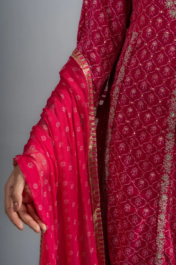 Rani_Chinon_Embroidered_Kurta_Pants_With_Dupatta_(Set_Of_3)_For_Women