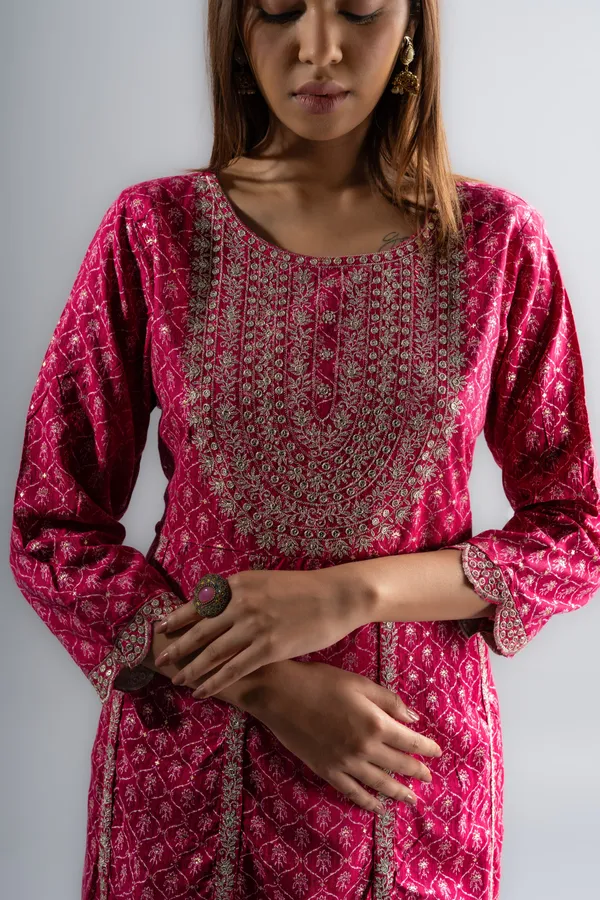 Rani_Chinon_Embroidered_Kurta_Pants_With_Dupatta_(Set_Of_3)_For_Women