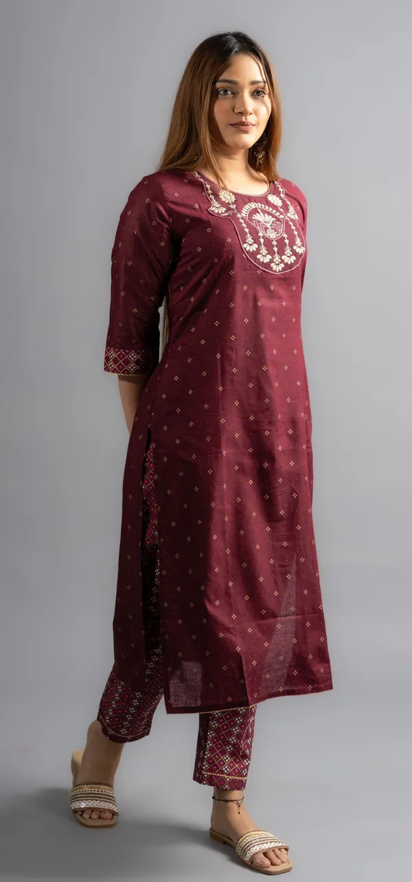 Plum_Silk_Printed_Kurta_Pants_With_Dupatta_(Set_Of_3)_For_Women