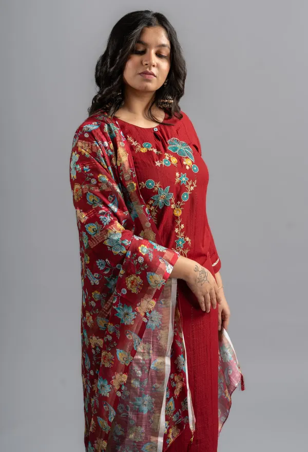 Red_Floral_Embroidered_Kurta_Pants_With_Dupatta_(Set_Of_3)_For_Women