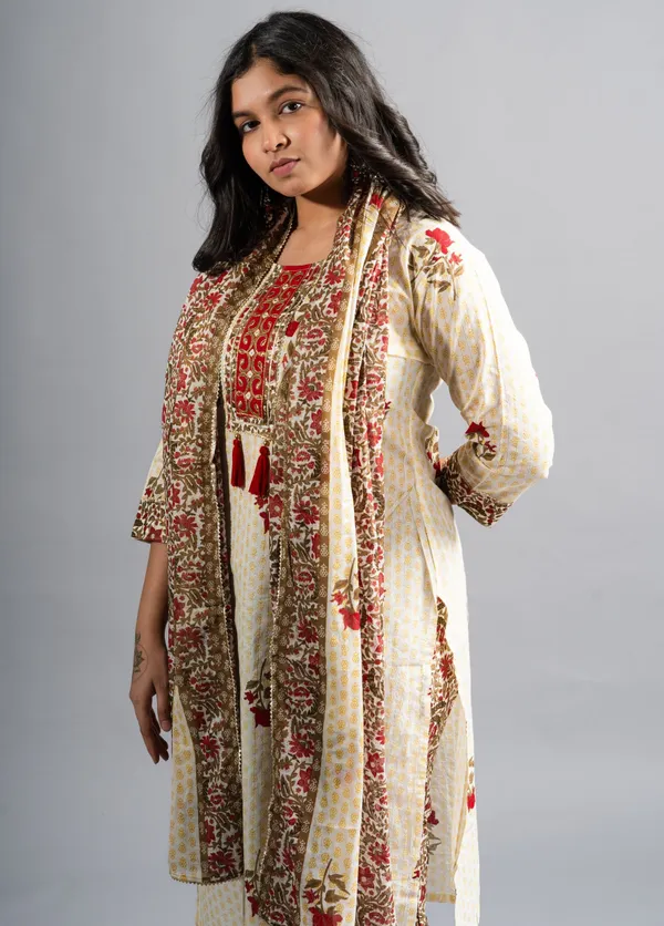 Cream_White_Cotton_Printed_Kurta_Pants_With_Dupatta_(Set_Of_3)_For_Women