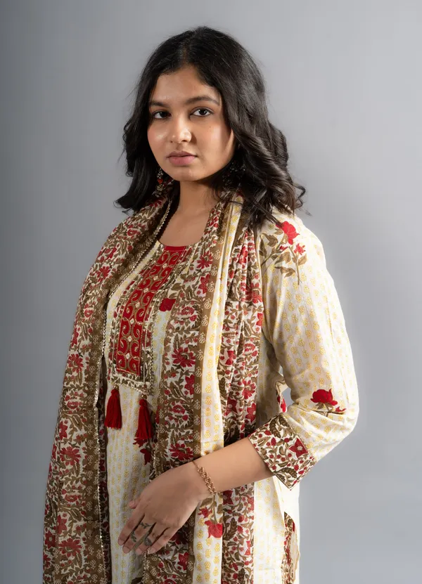 Cream_White_Cotton_Printed_Kurta_Pants_With_Dupatta_(Set_Of_3)_For_Women