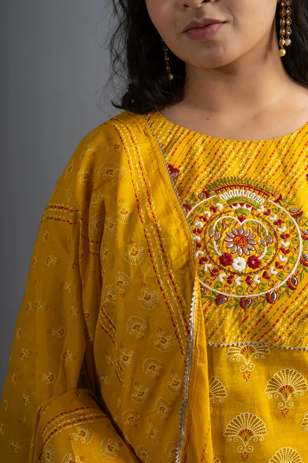 Yellow_Cotton_Printed_Kurta_Pants_With_Dupatta_(Set_Of_3)_For_Women