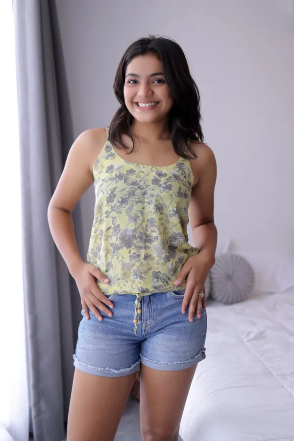 Green_Floral_Crop_Top_For_Women