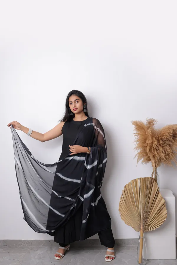 Solid_Black_Pleated_Kurta_Trousers_With_Dupatta_For_Women
