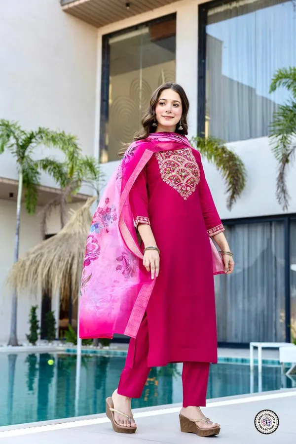 Rani_Bloom_Chanderi_Set
