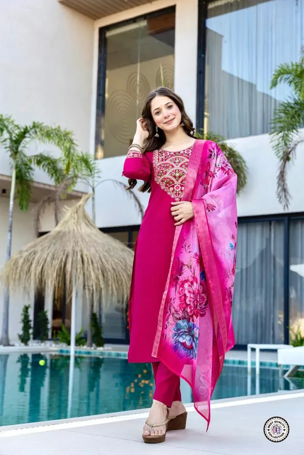 Rani_Bloom_Chanderi_Set