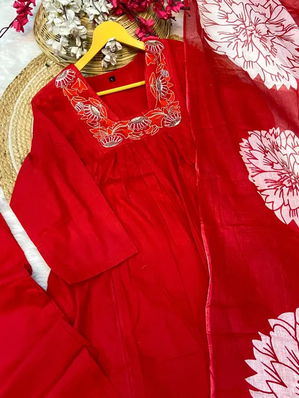 Ruby_Adda_Embroidered_Kurta_Set