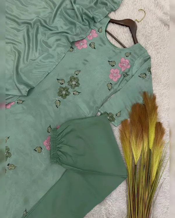 Pistachio_Garden_Suit_Set