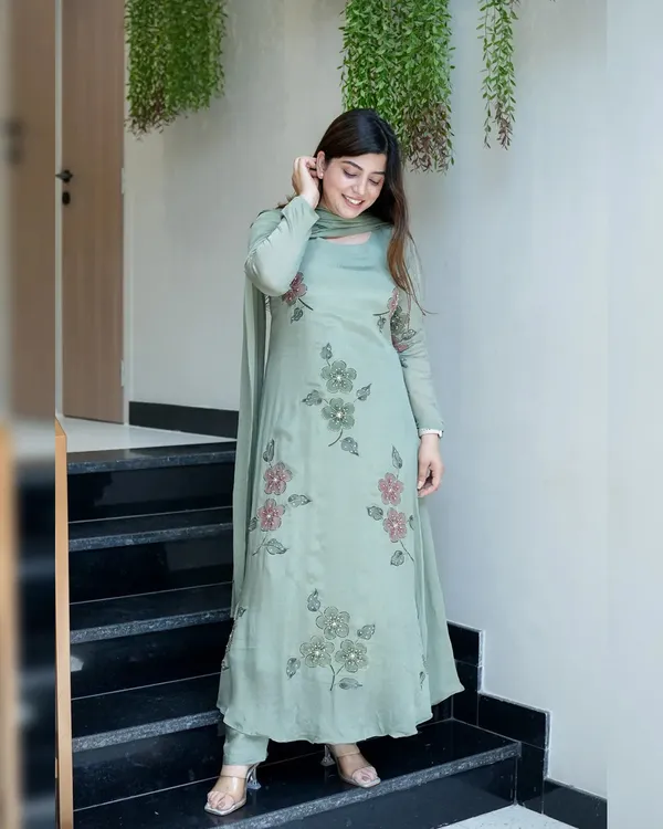 Pistachio_Garden_Suit_Set