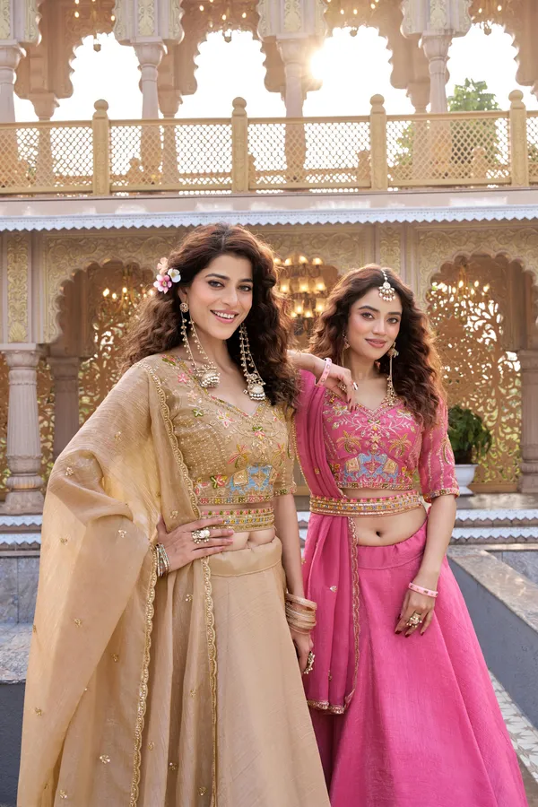 Shehnai_Gold_Lehenga
