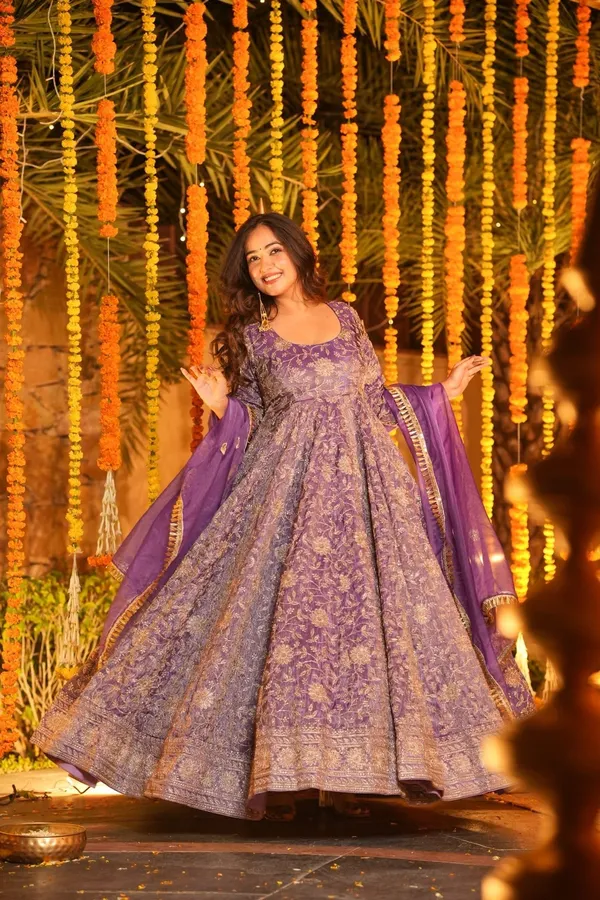 Sitara_Lilac_Gown