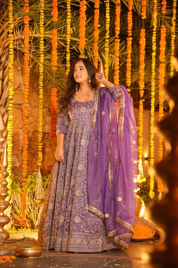 Sitara_Lilac_Gown