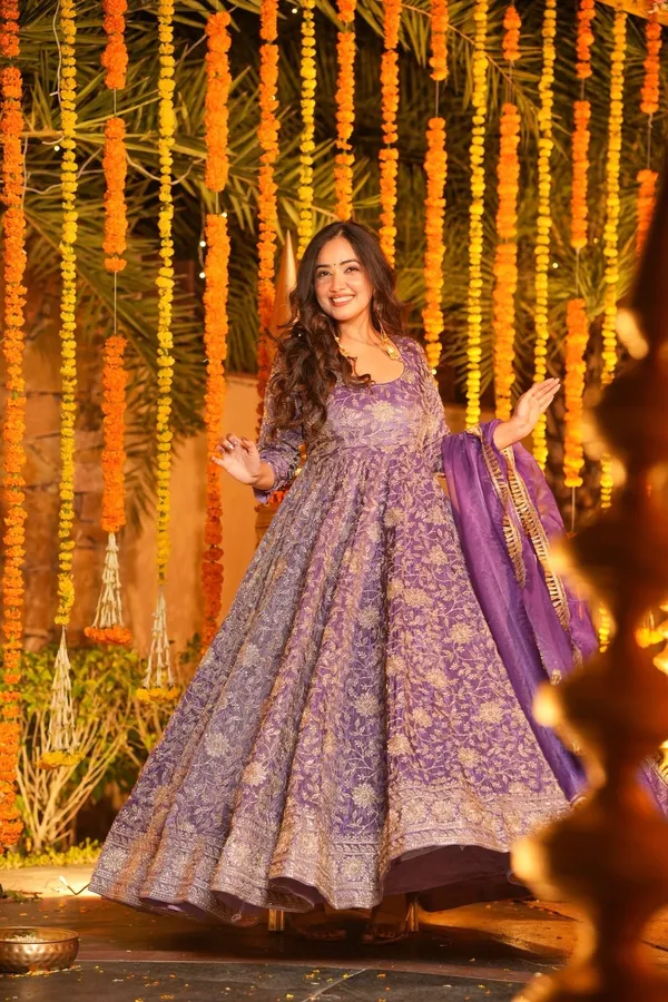 Sitara_Lilac_Gown