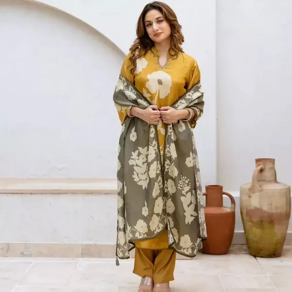 Soft_Bloom_Printed_Cotton_Kurta_Set