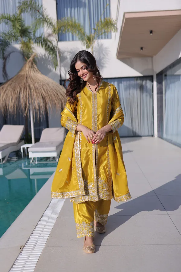 Sunehri_Aafreen_Suit_Set