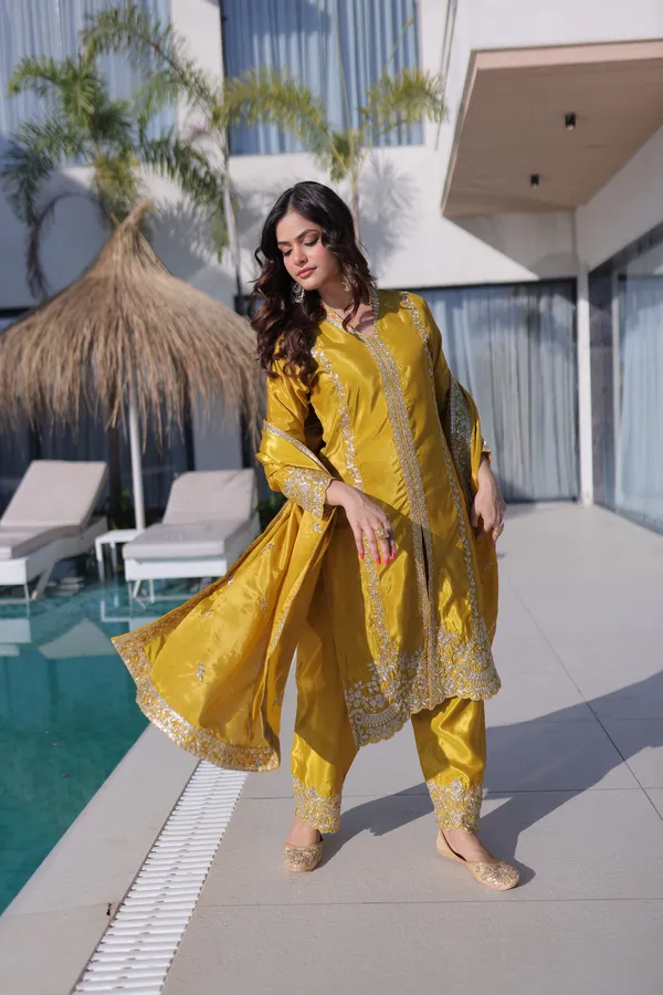 Sunehri_Aafreen_Suit_Set