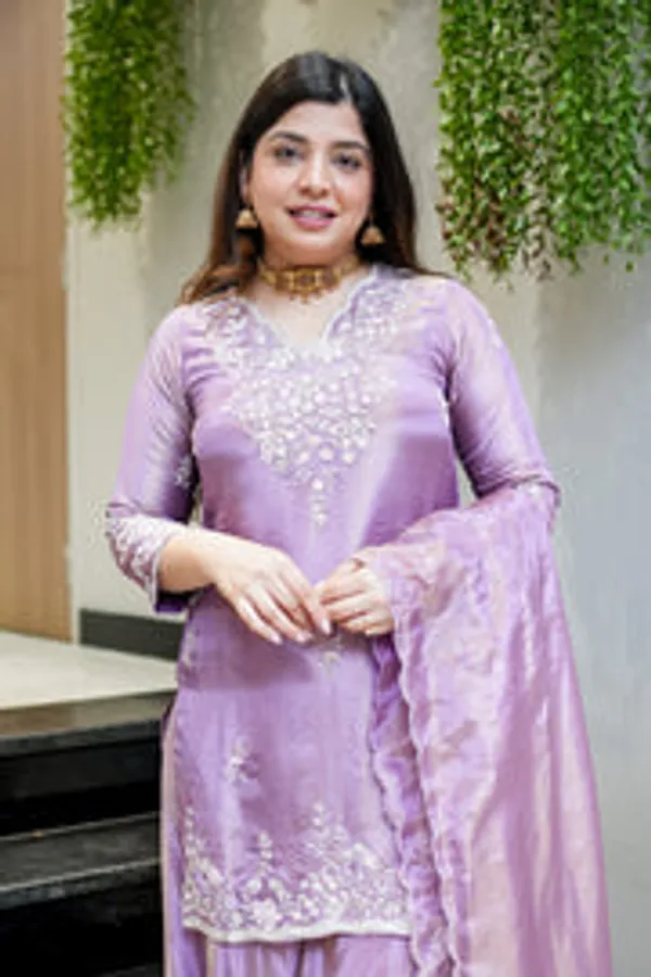 Lilac_Noor_Embroidered_Set