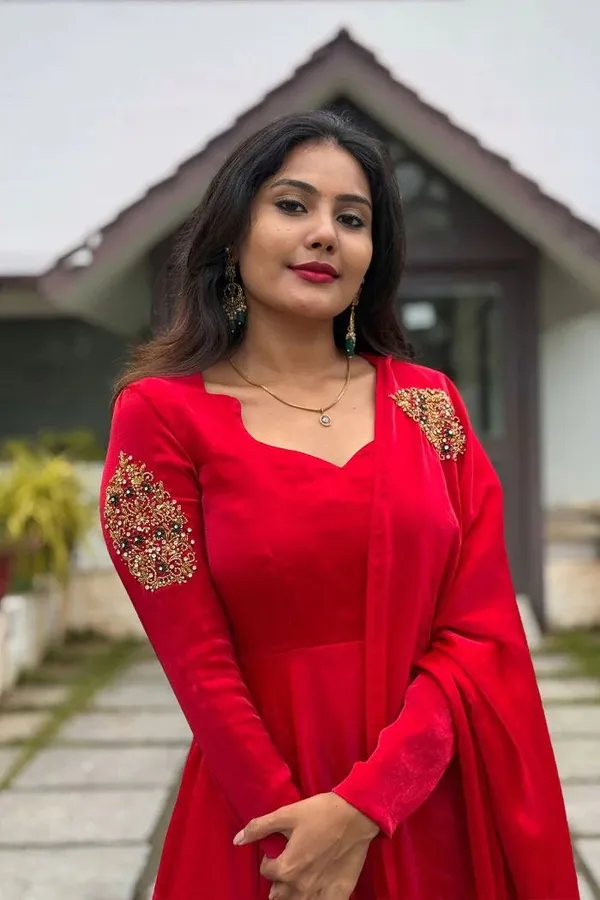 Crimson_Anarkali_Suit_Set