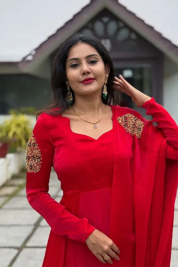 Crimson_Anarkali_Suit_Set
