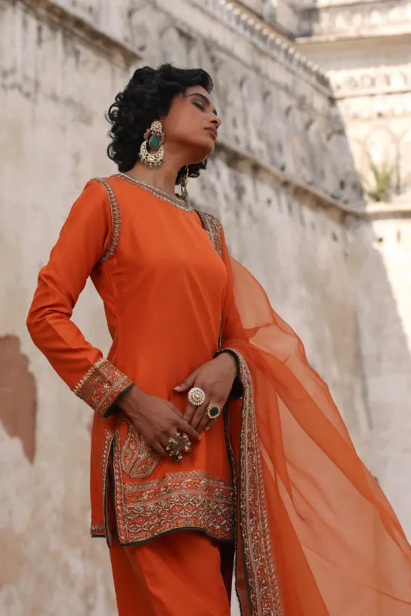 Zareen_Saffron_Embellished_Kurta_Set