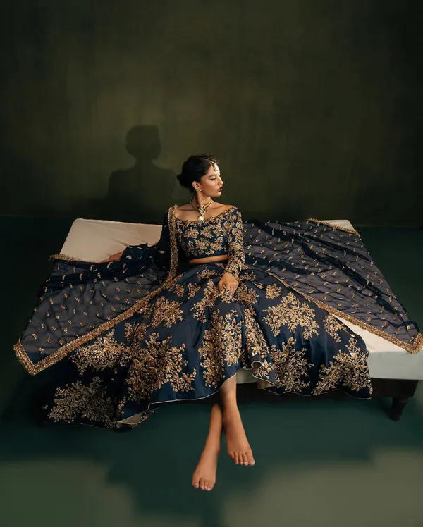 Dusk_&_Gold_Lehenga