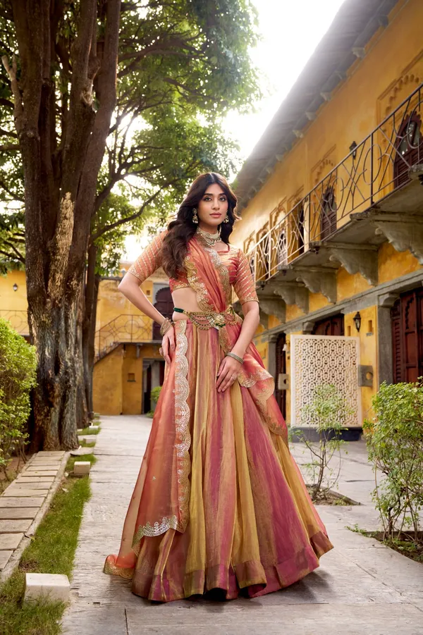 Ros_Gleam_Lehenga