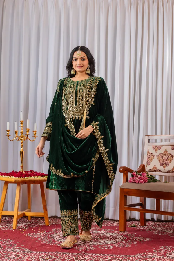 Noorvelvet_Emerald_Royale_Set