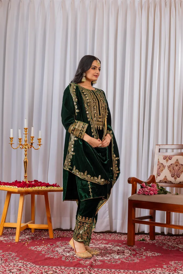 Noorvelvet_Emerald_Royale_Set