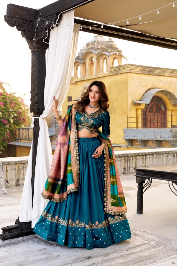 Teal_Peacock_Heirloom_Lehenga