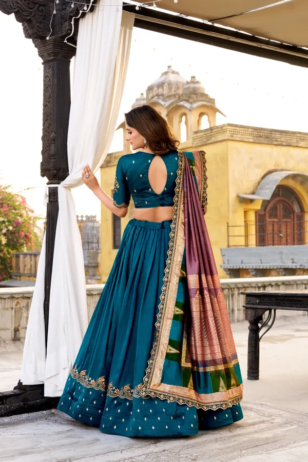 Teal_Peacock_Heirloom_Lehenga