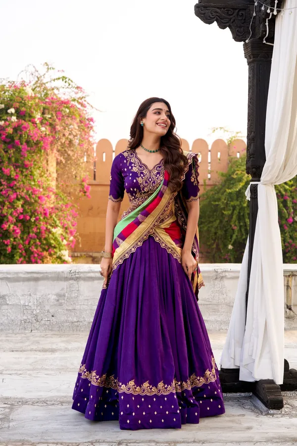 Imperial_Dusk_&_Gold_Lehenga