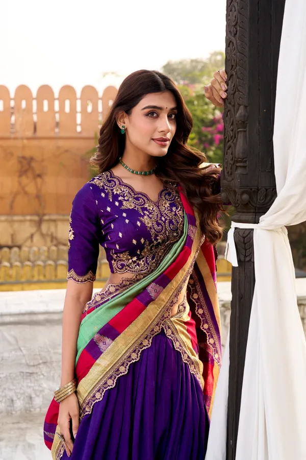 Imperial_Dusk_&_Gold_Lehenga