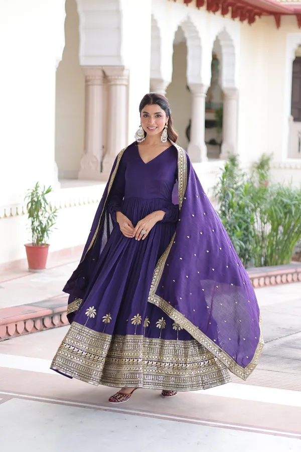 Zariya_Silk_Gown_Set